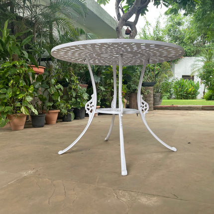 Imperial Series Round Table – White Color / Glossy Finish